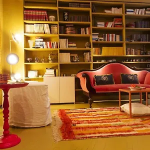 https://luxury-bohemian-suite-with-private-garden-in-milan.italymilanhotels.net
