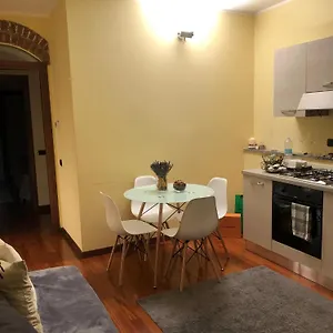 https://appartamento-nel-centro-di-milano.italymilanhotels.net